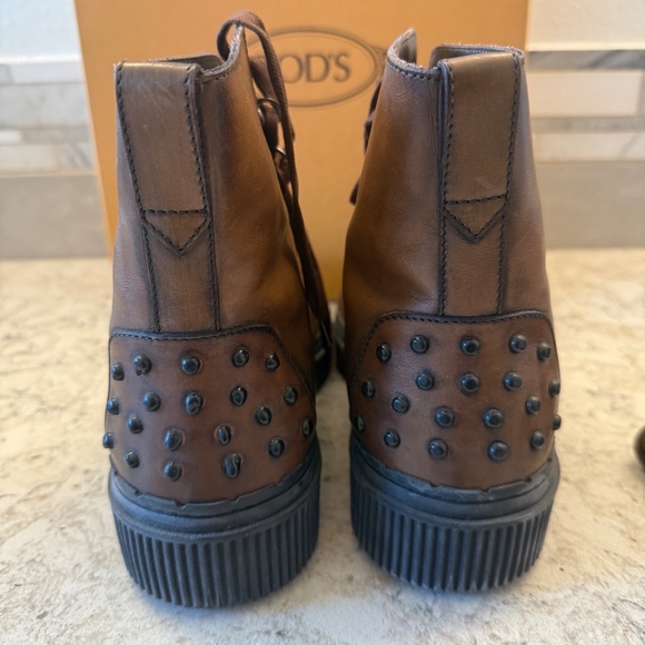 Tod's Italy Men's Stivaletto Brown Calfskin Leather Studded Ankle Boot -cp - Picture 3 of 15